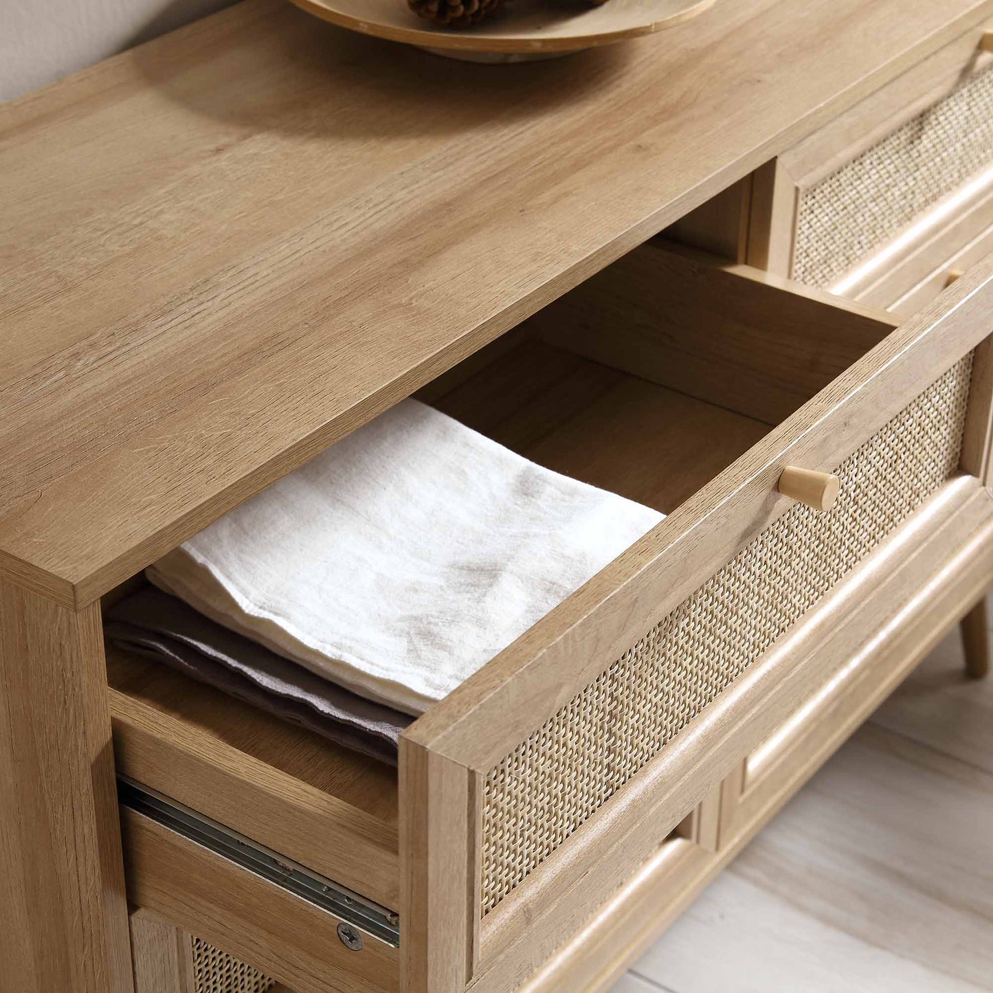 Chest of Drawer 10