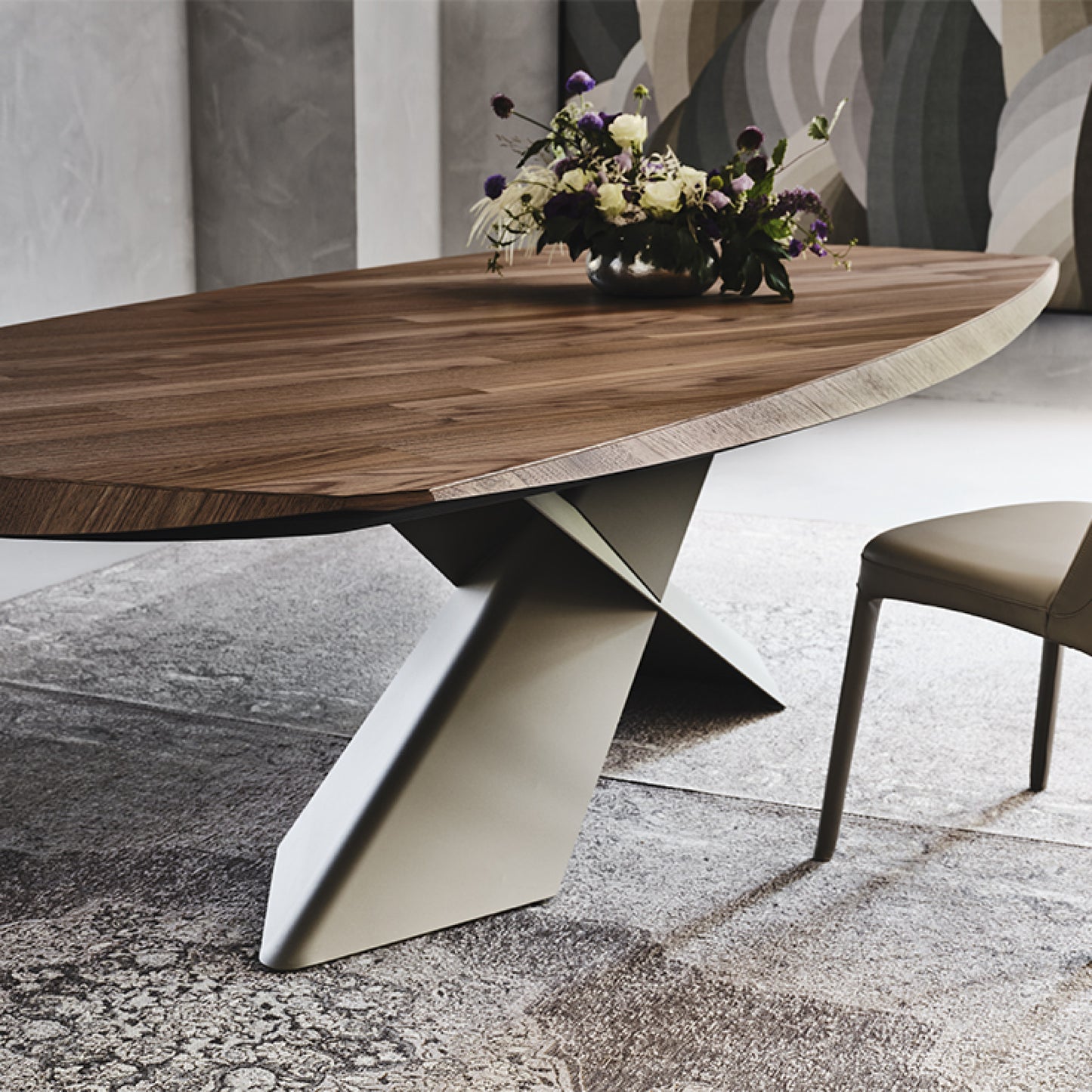 Vanta Sculpt Dining Table