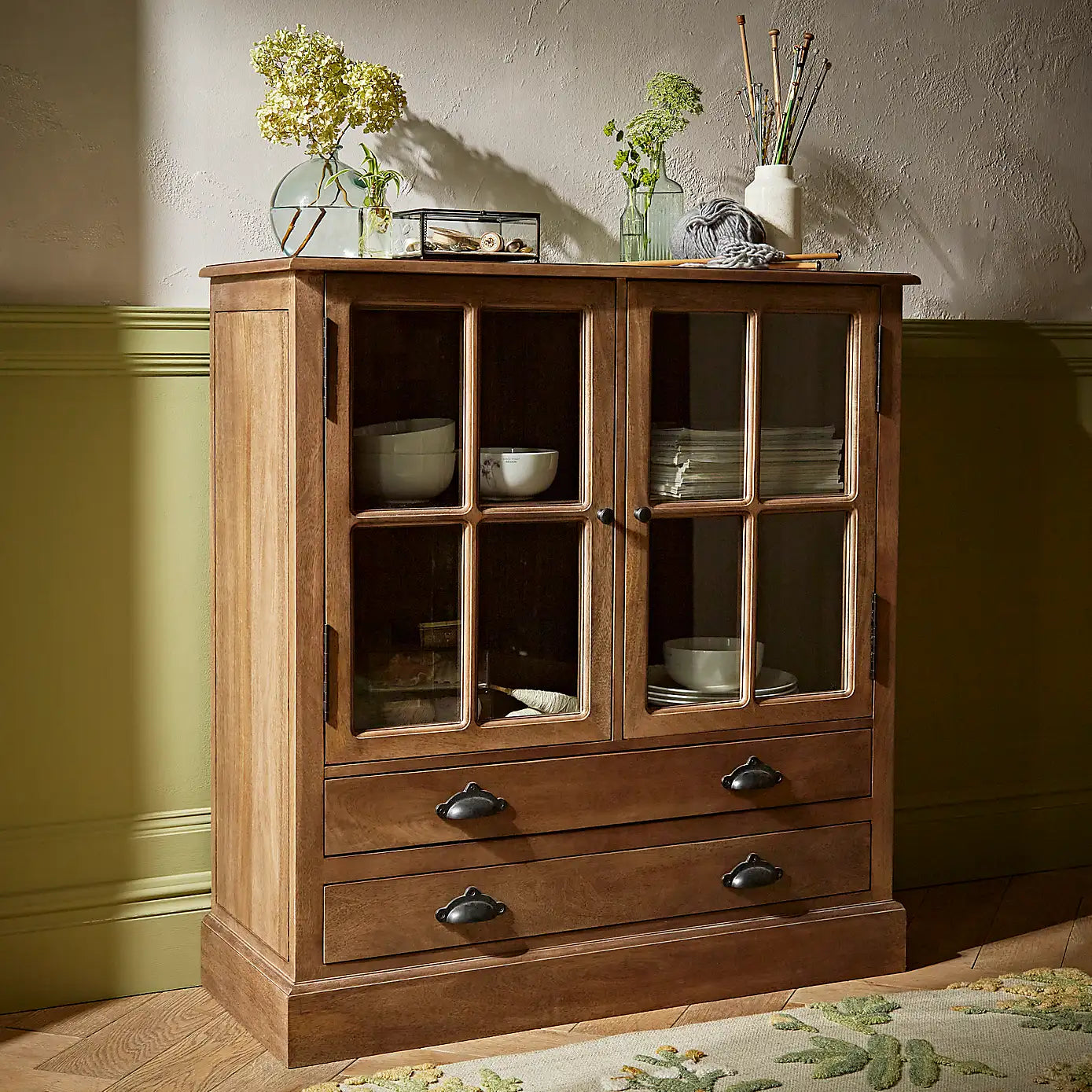 Highboard 1