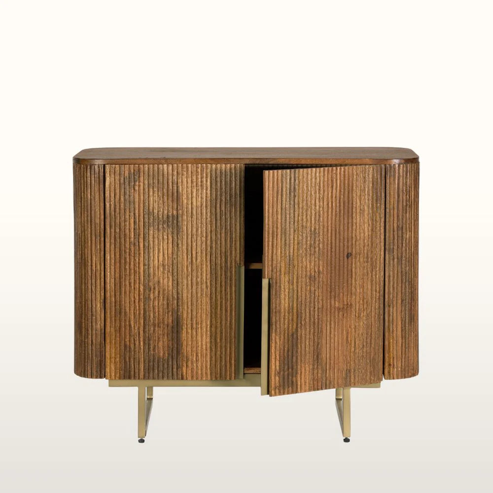 Sideboard 4