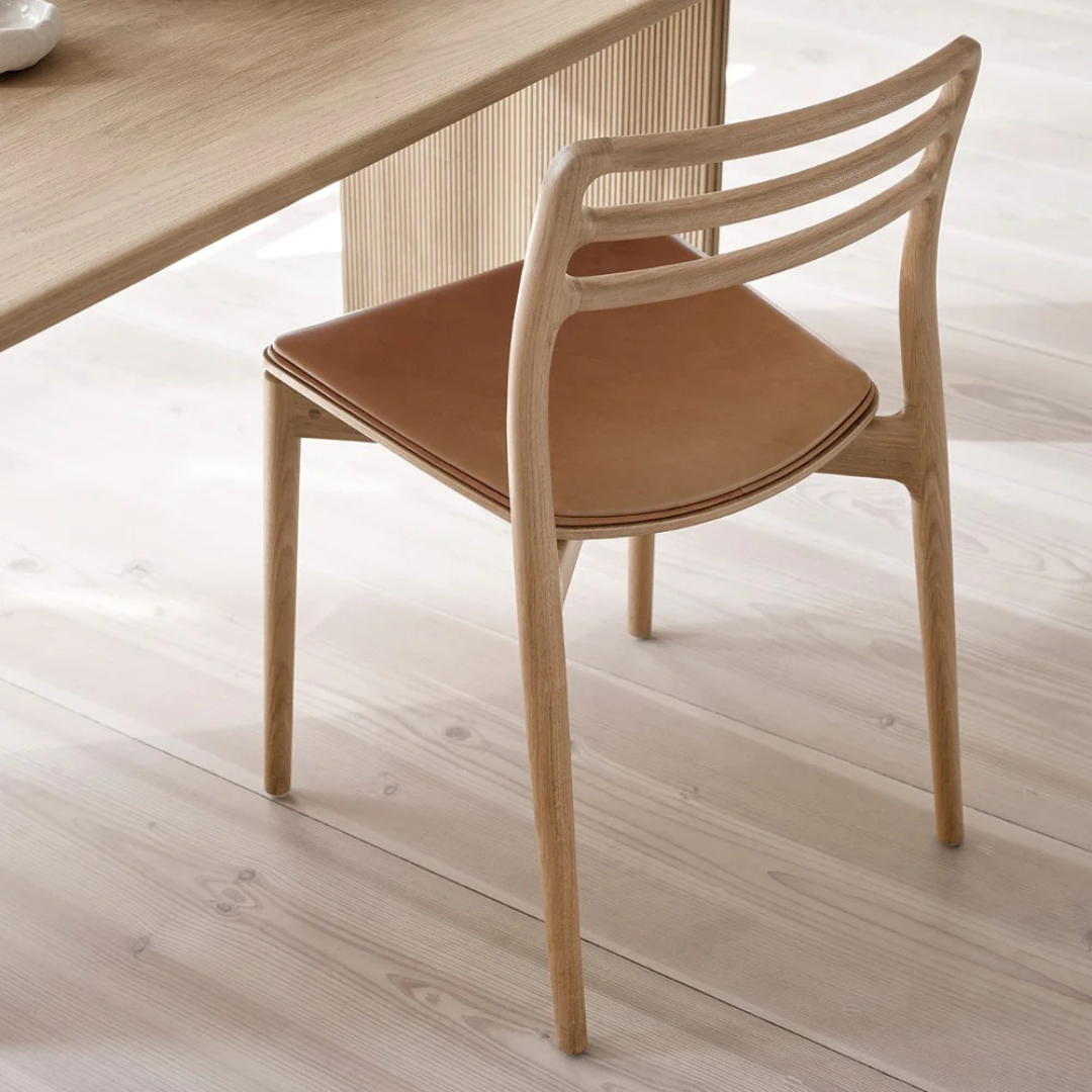 Marblecrest Round Dining Set