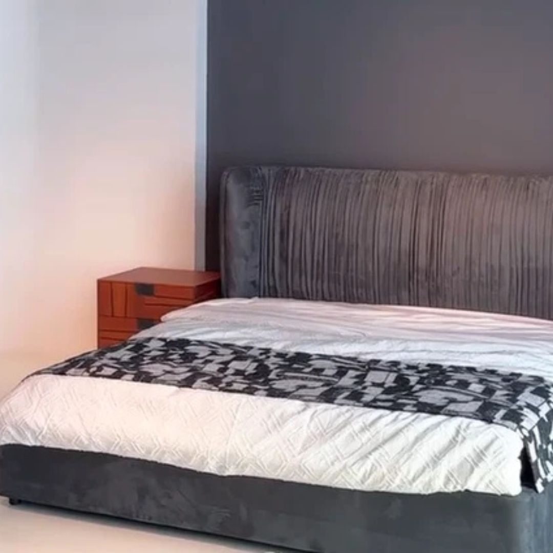 Vera Wing Bed