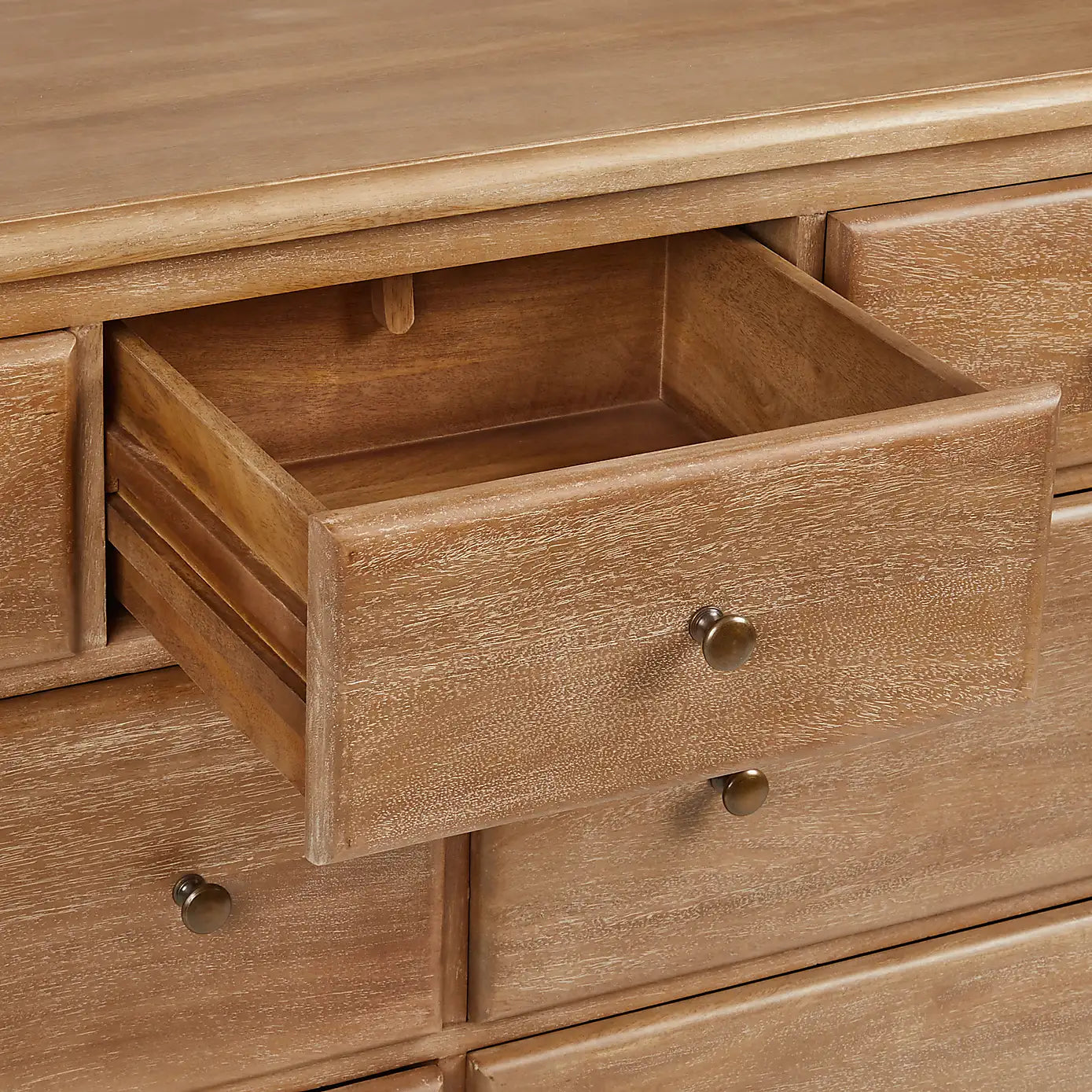 Chest of Drawer 5