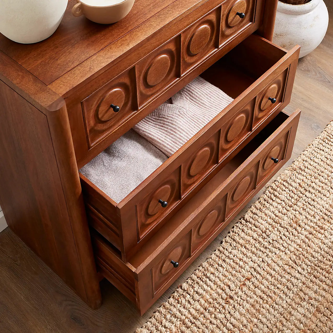 Chest of Drawer 9