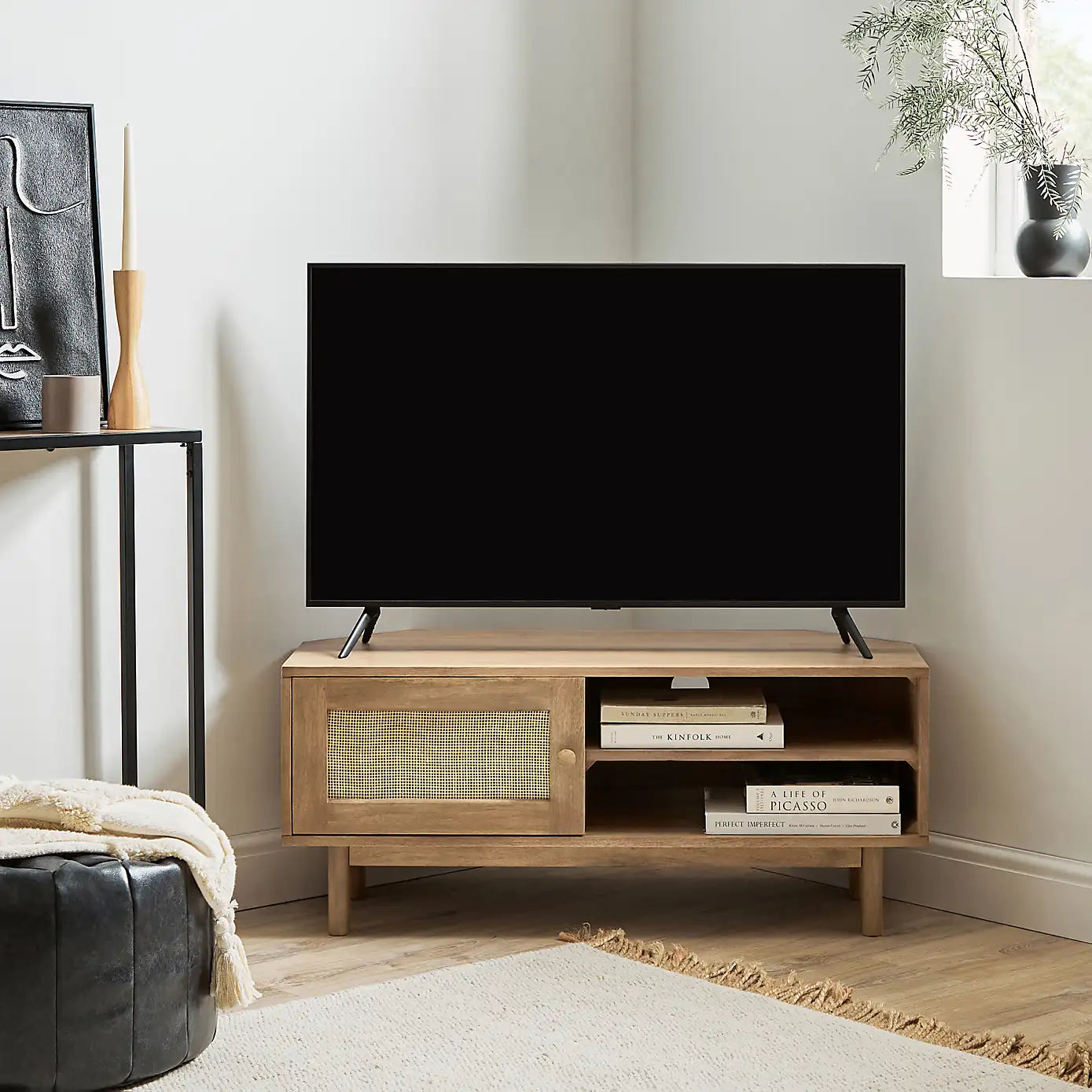 TV Cabinet2